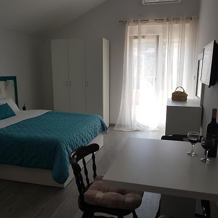 Apartments And Rooms Lijesevic ブドヴァ エクステリア 写真