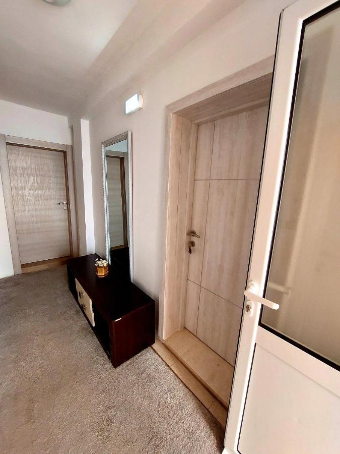 Apartments And Rooms Lijesevic ブドヴァ エクステリア 写真